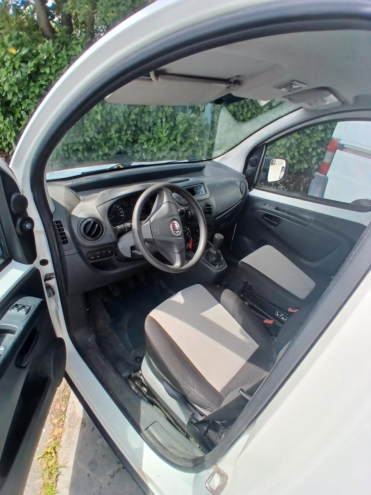 FIAT FIORINO 1.3 MULTIJET MODELL 2011 GANCIO DI TRAINO MODELL 2011