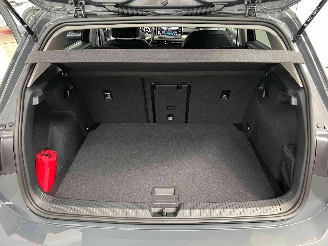 Volkswagen Golf 1.5 etsi Life 115cv dsg