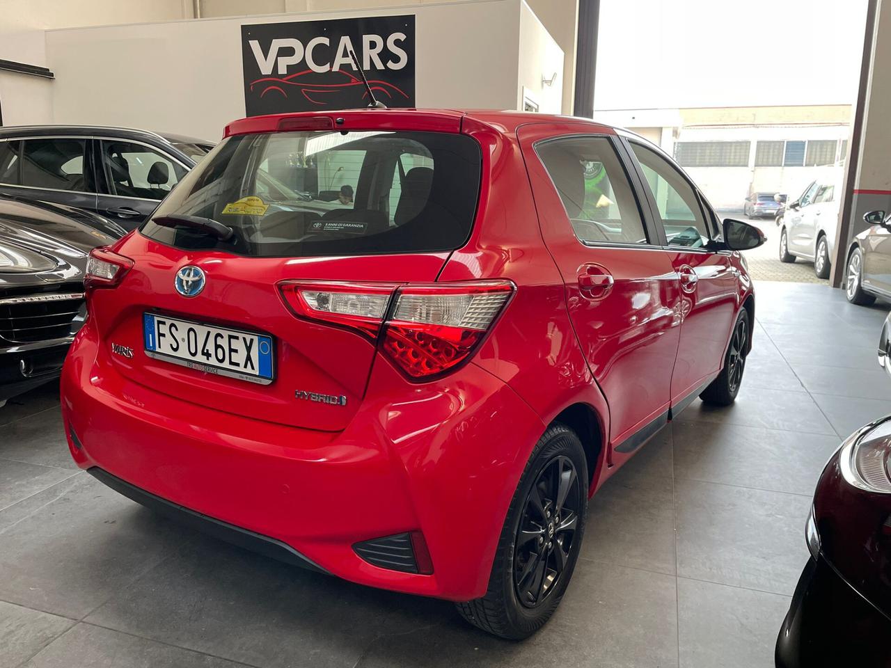 Toyota Yaris 1.5 Hybrid 5 porte Trend ''Red Edition''