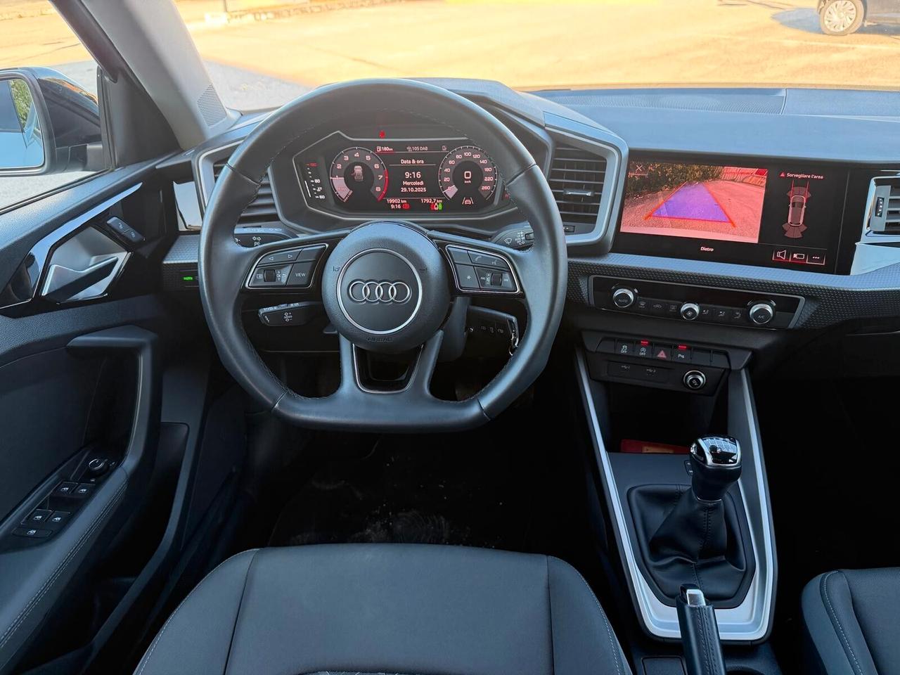 AUDI A1/SPB 30 TFSI/S LINE/ CERCHI 17/ B COLORE/XENO LED/TEL POST/VOL SPORTIVO/VETRI PRIVACY!!