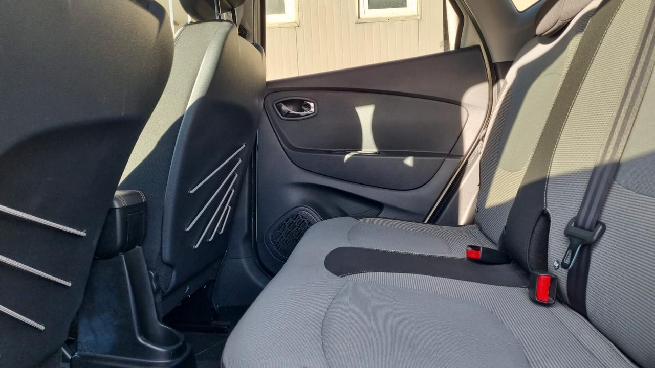 Renault Captur TCe 12V 90 CV Start&Stop Energy Intens-BENZINA-EURO6B-