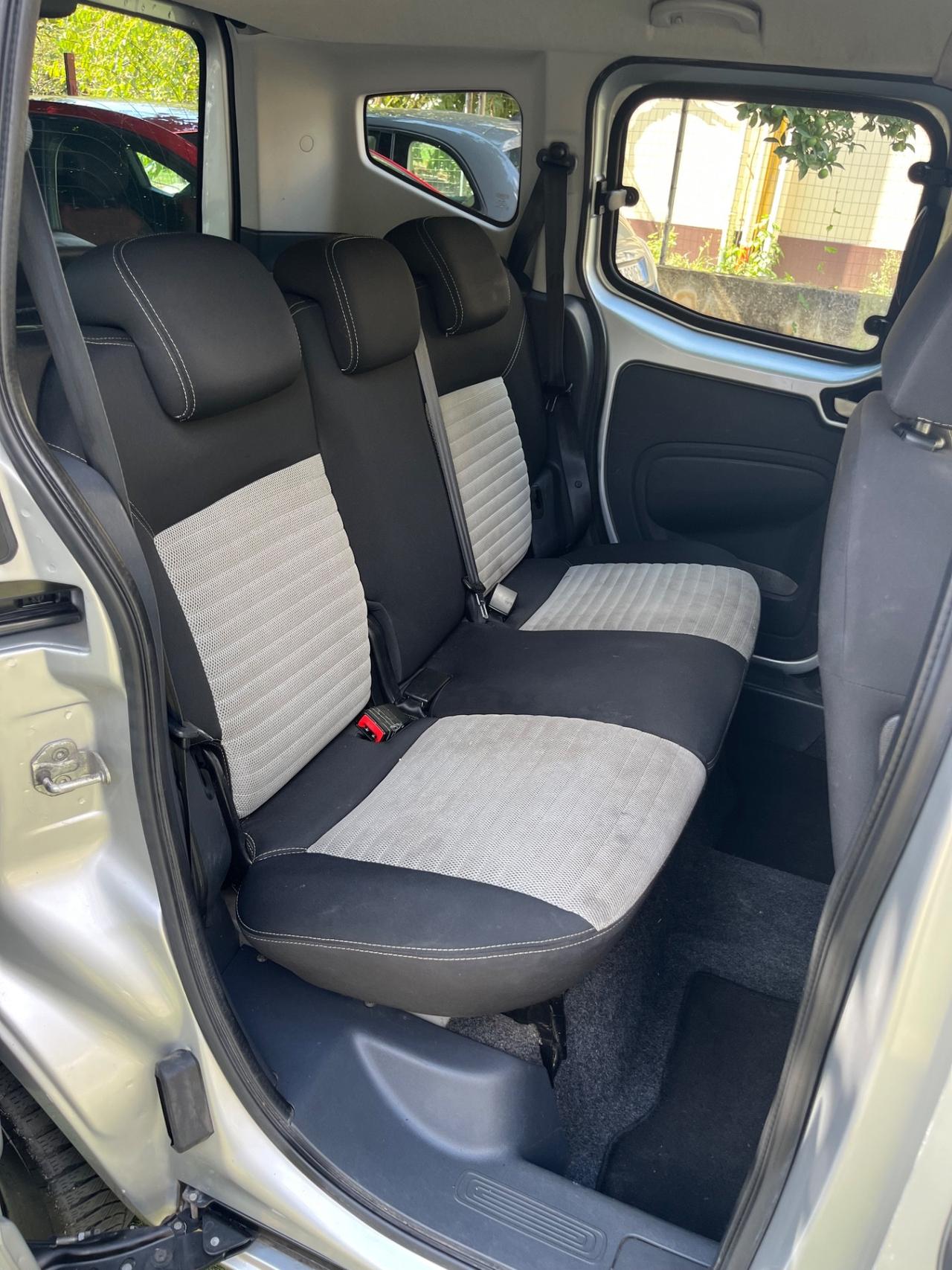 FIAT QUBO CON I POSTI A METANO FULL OPTIONAL