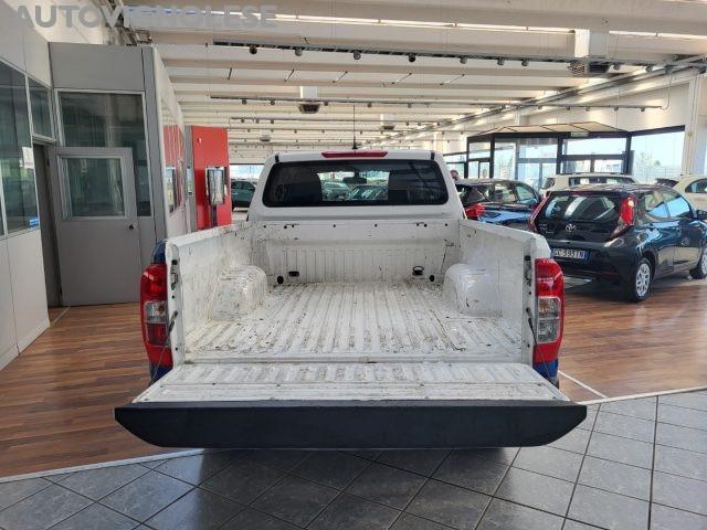 NISSAN Navara 2.3 dCi 4WD King Cab Acenta 4 POSTI 4 PORTE