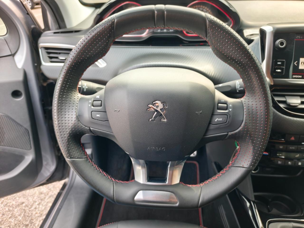 Peugeot 2008 1.2 PureTech 130cv GT Line - DISTRIBUZIONE NUOVA -