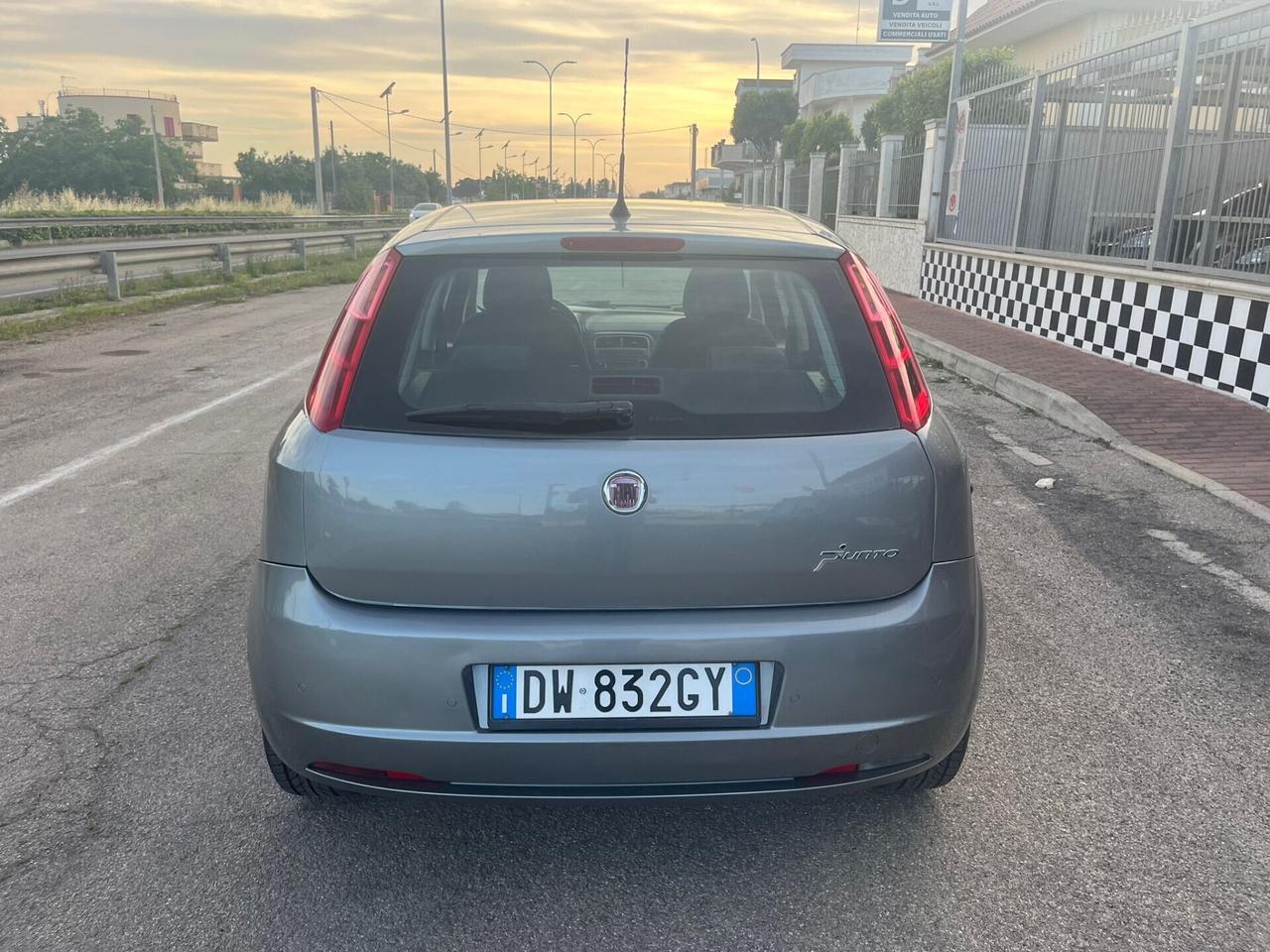 Fiat Grande Punto 1.3 MJT 5 porte Emotion Unipro 2009