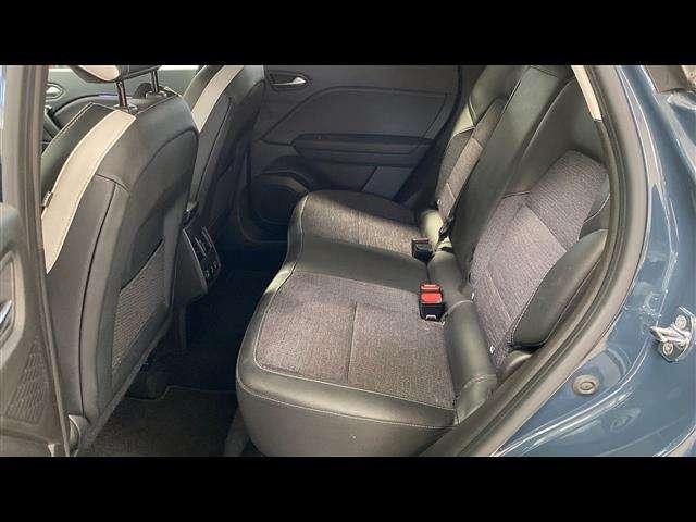 Renault Captur 1.6 E-TECH Hybrid Intens Auto 145cv