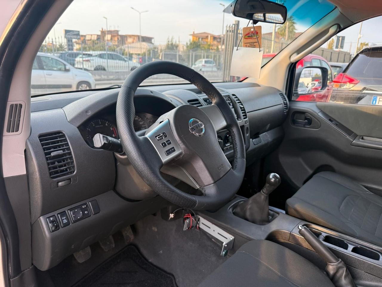 Nissan Navara 2.5 dCi 190CV 4 porte doppia cabina