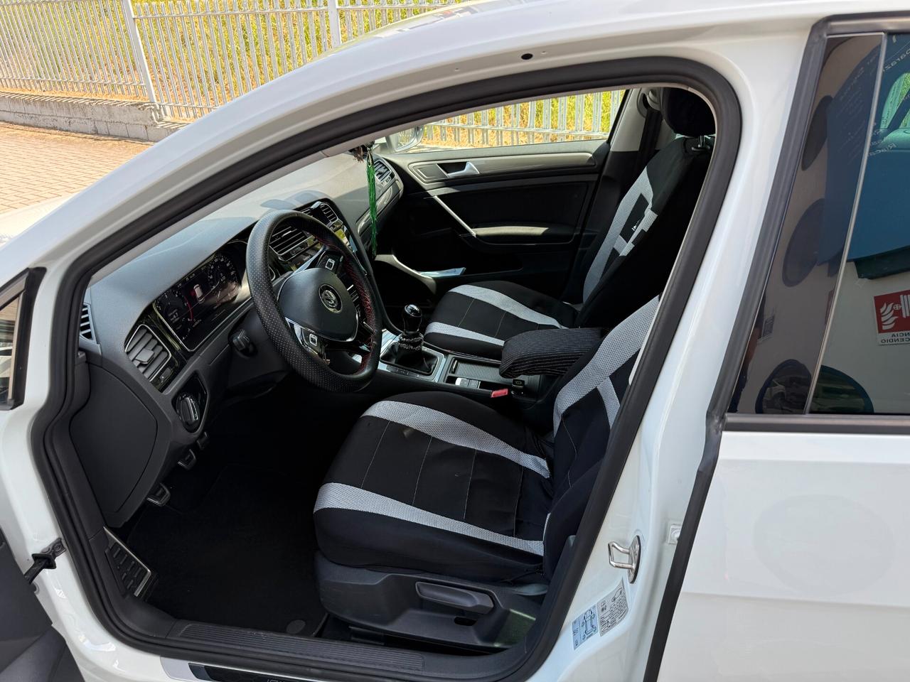 Volkswagen Golf 1.6 TDI 115 CV 5p. Sport BlueMotion Technology