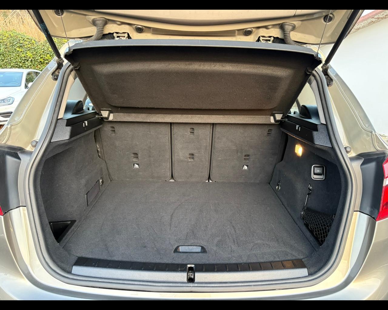 BMW Serie 2 A.T. (F45) - 218i Active Tourer Advantage