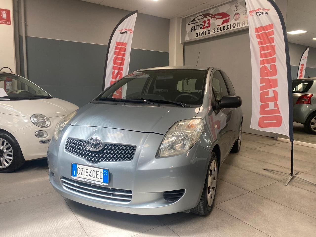 Toyota Yaris 1.0 3 porte
