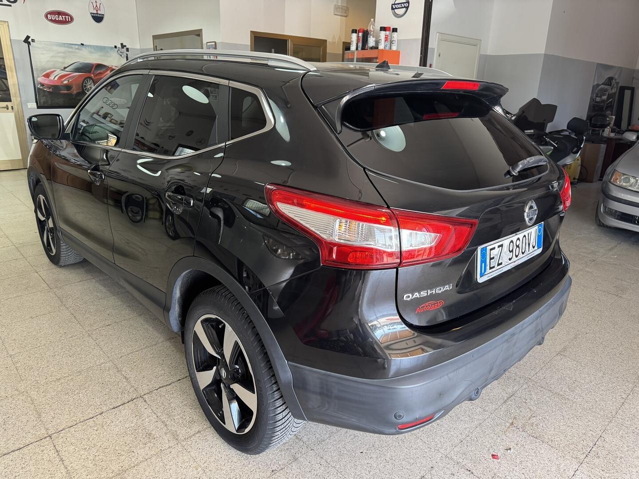 Nissan QASHAI 1.6 DCi N-Tech Tetto-Navigatore
