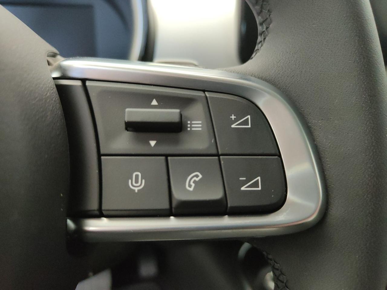 FIAT 600 IV 2023 1.2 MHEV 110CV DCT LA PRIMA