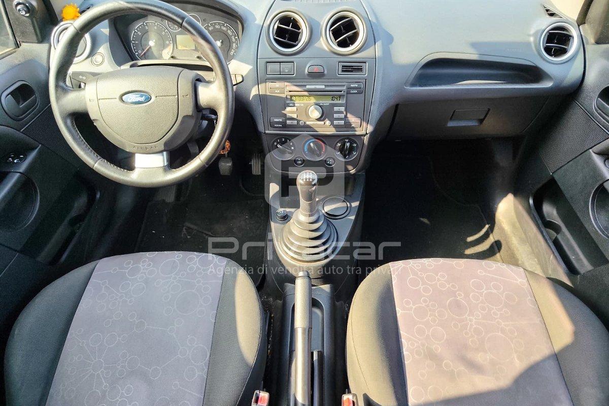 FORD Fiesta 1.2 16V 3p. Ghia