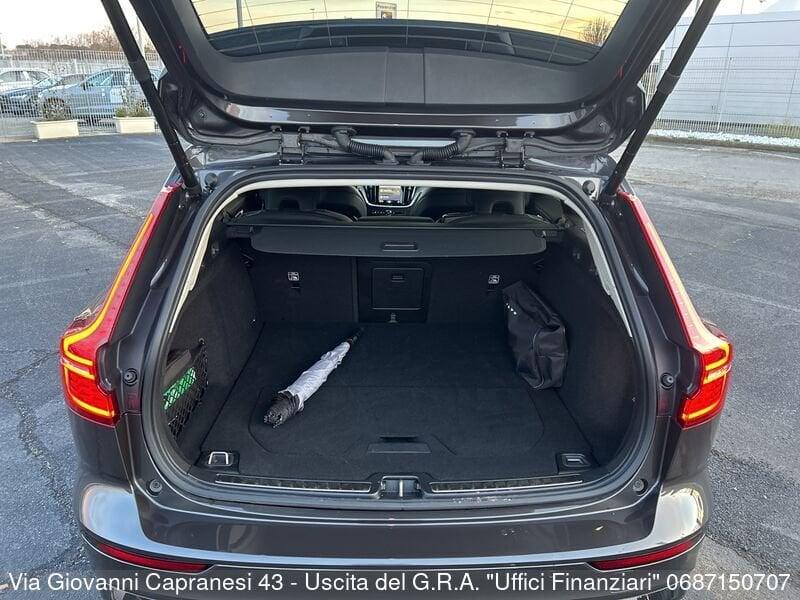 Volvo V60 B4 (d) automatico Plus Dark