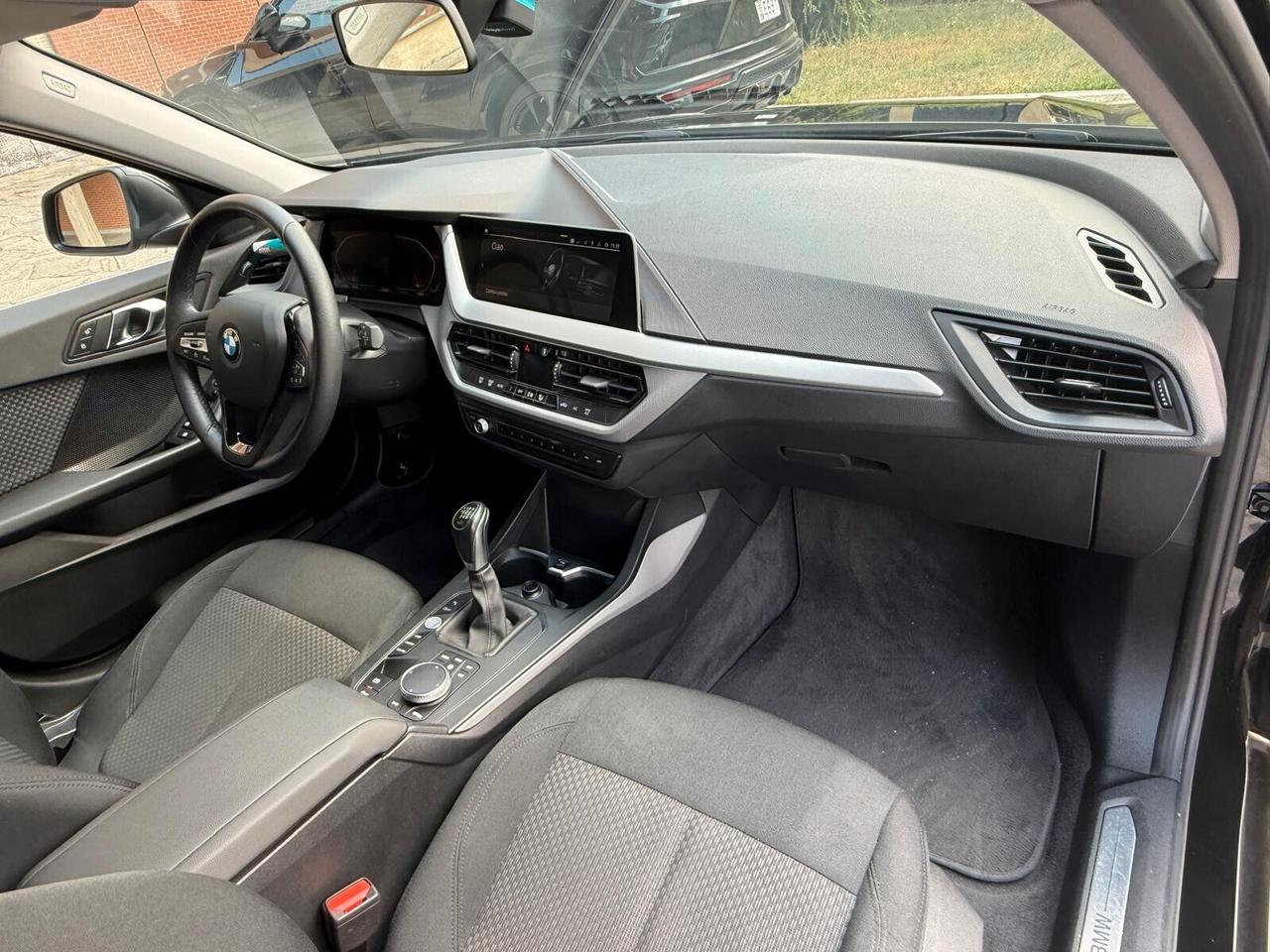 Bmw 118 118i 5p. Advantage