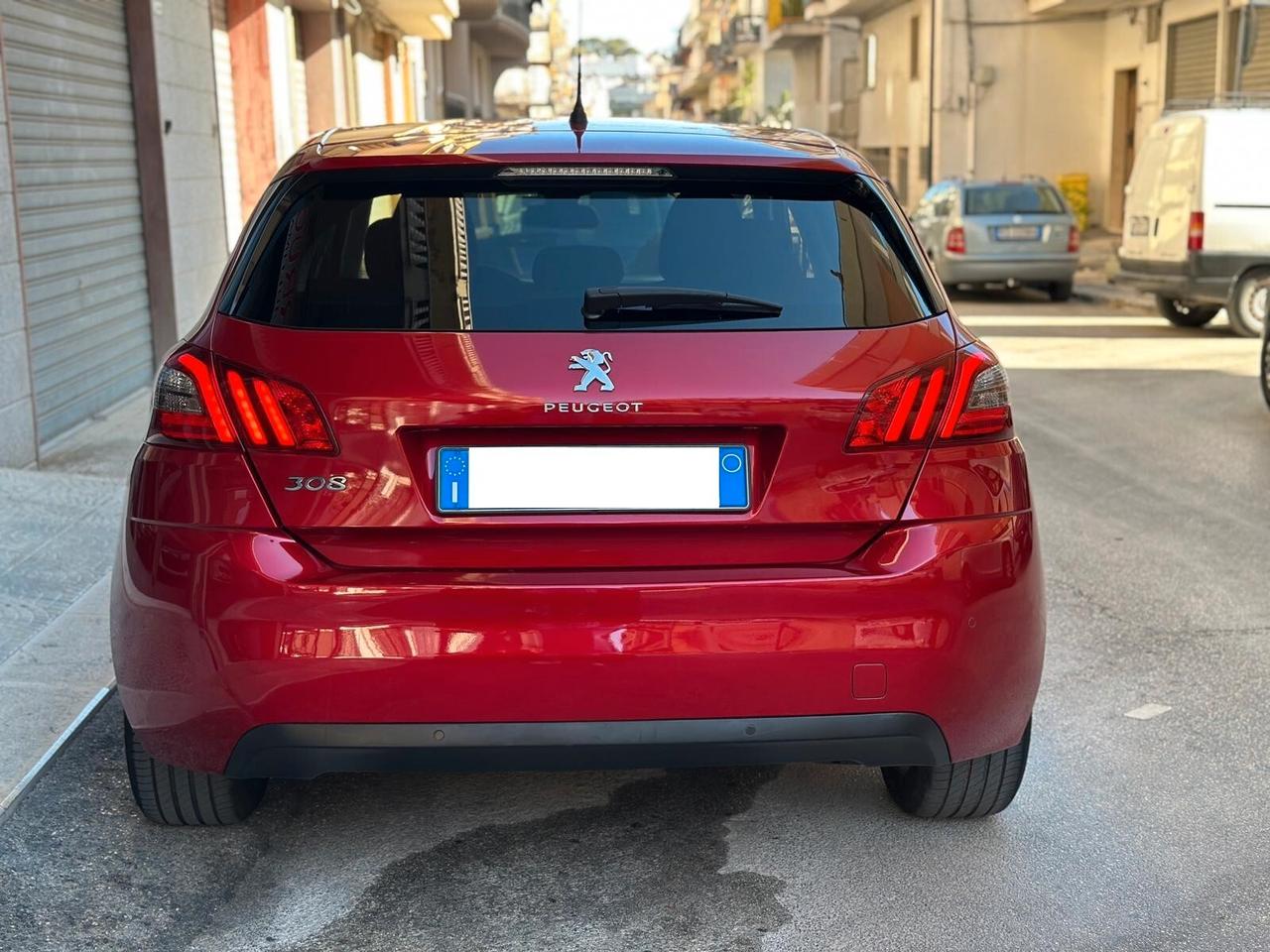 Peugeot 308 Berlina 1.5 130CV Allure