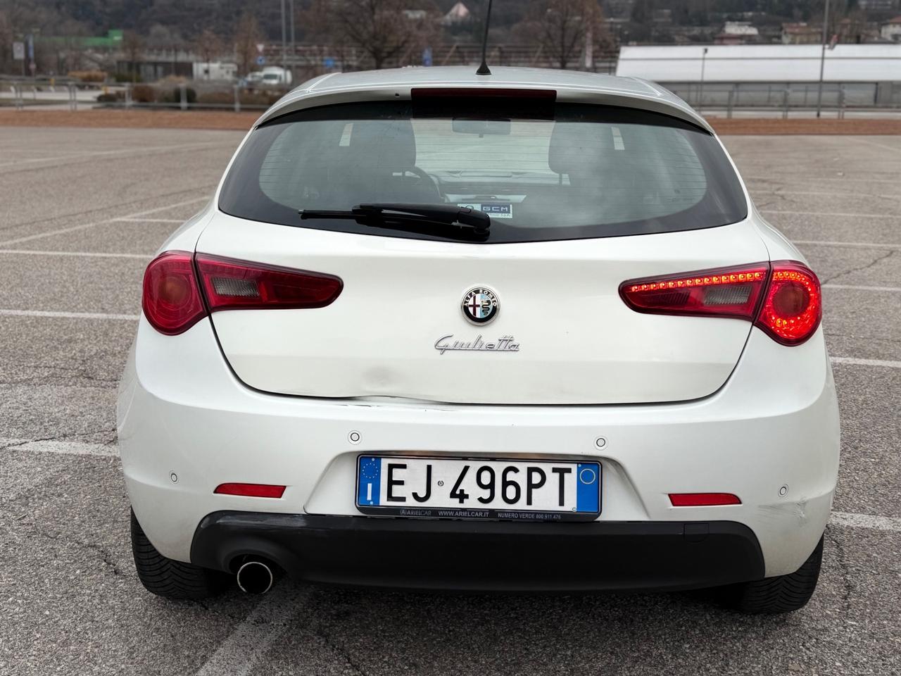 Alfa Romeo Giulietta 1.6 JTD 105cv ok neopatentati