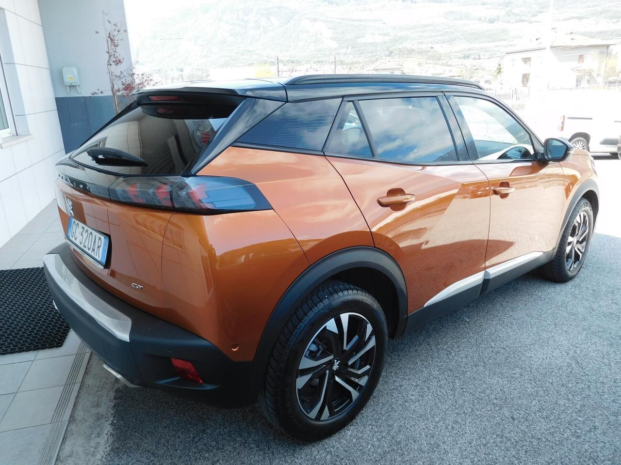 Peugeot 2008 PureTech 130cv S&S EAT8 GT Pack