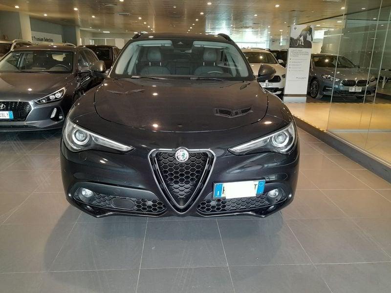 Alfa Romeo Stelvio 2.2 t B-Tech Q4 210cv auto