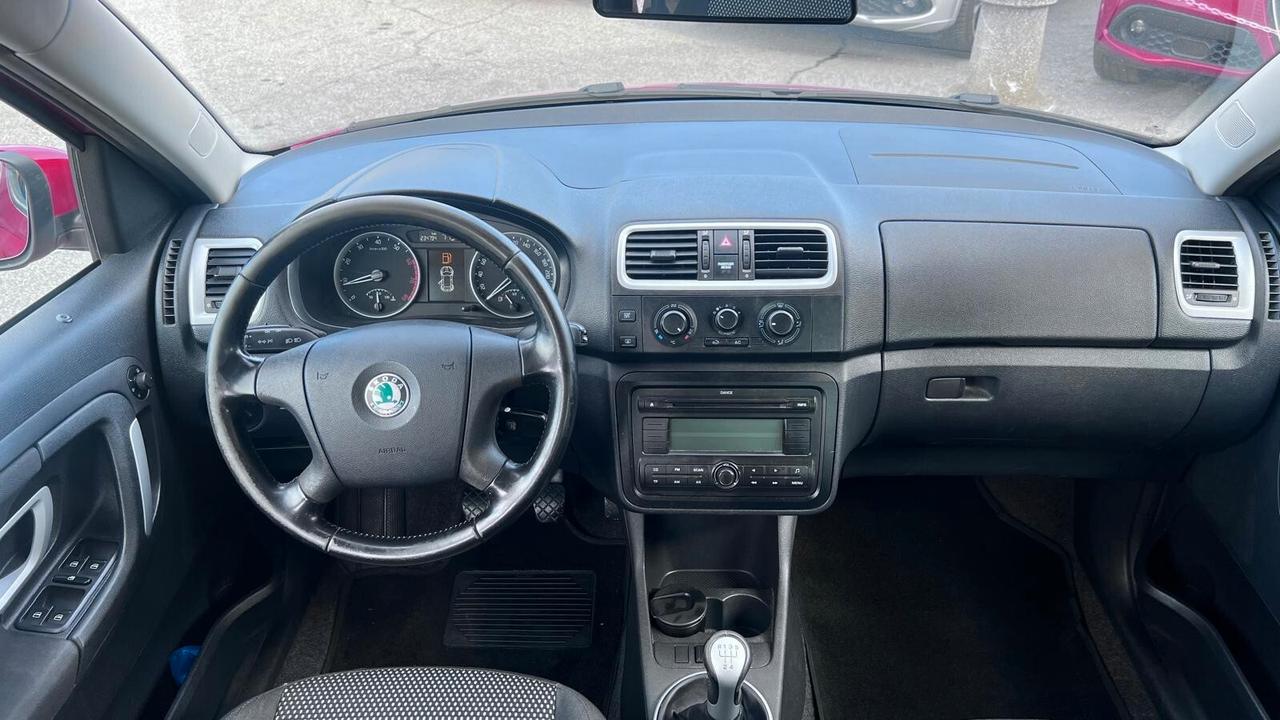 Skoda Roomster 1.4 16V Scout GPLine