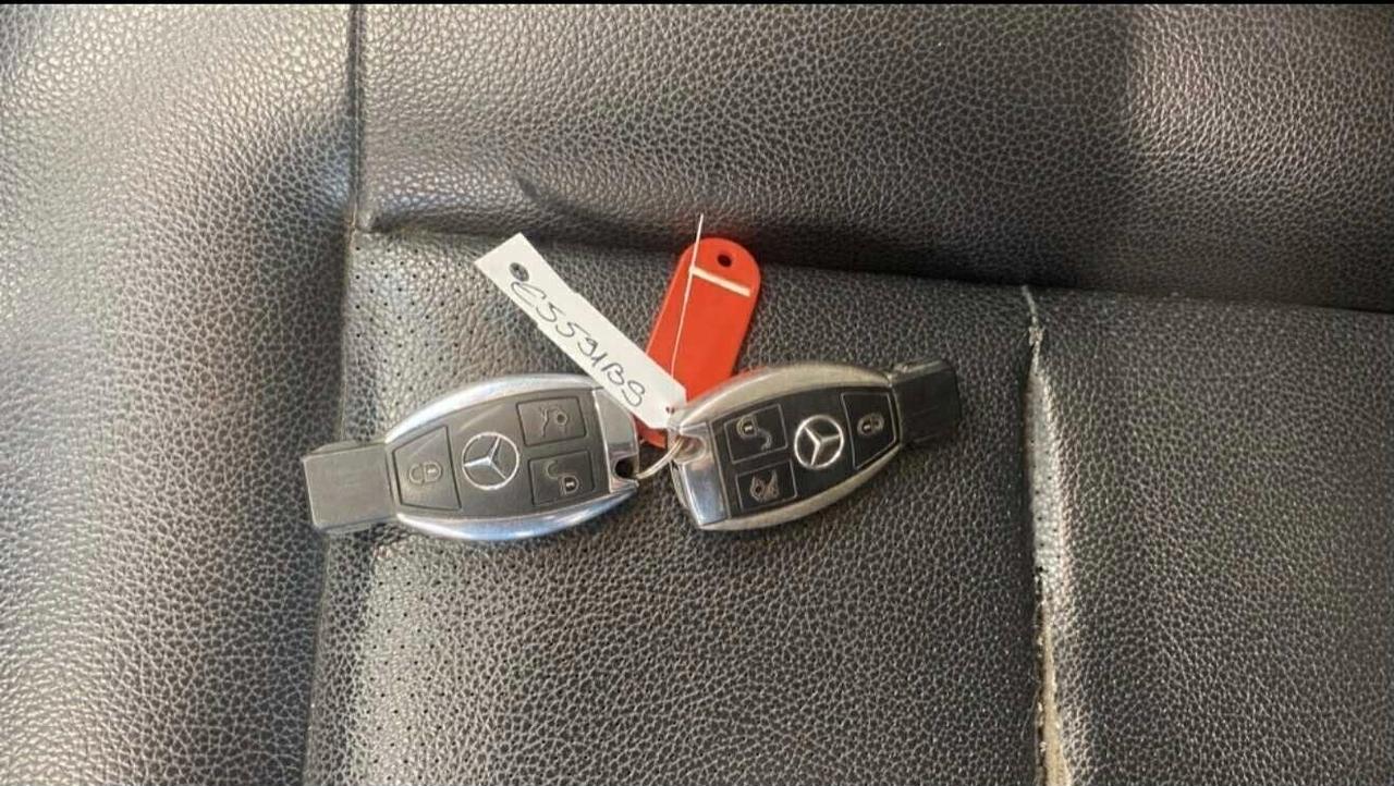 Mercedes-benz E 250 CDI BlueEFFICIENCY Avantgarde 2012