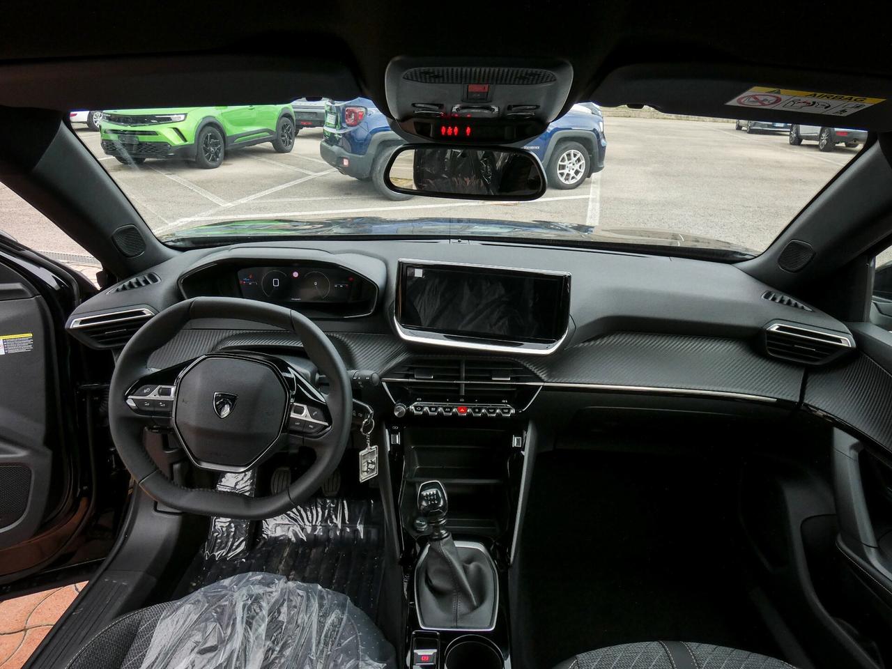 Peugeot 2008 PureTech 100 S&S Allure - KM 0