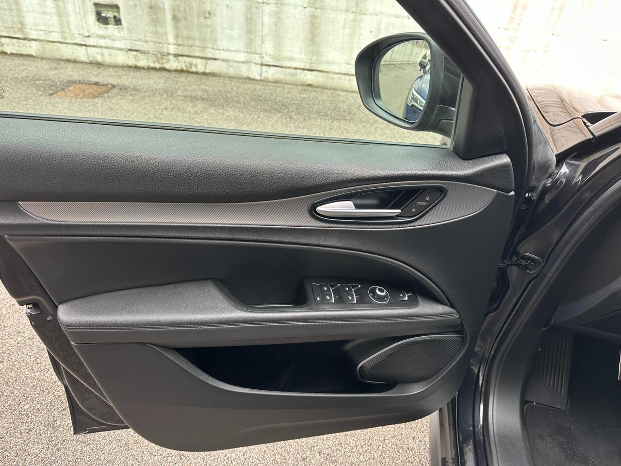 Alfa Romeo Stelvio 2.2 t Sprint Q4 190cv auto