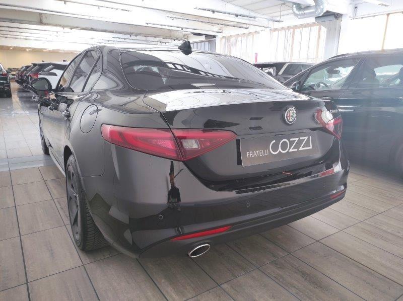 ALFA ROMEO Giulia (2016) - Giulia 2.0 Turbo 200 CV AT8 Sport-Tech