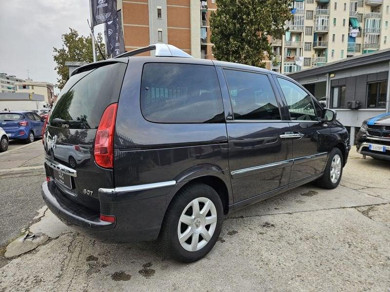 Peugeot 807 807 2.0 hdi 16v Active (st) 136cv 7POSTI