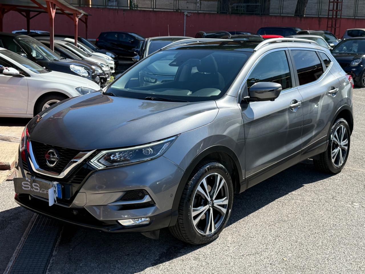 Qashqai 1..5 dCi 115 CV Tekna+-unipro-rate-garanzia