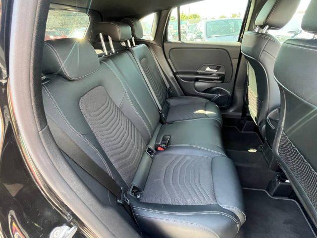 MERCEDES-BENZ GLA 200 d Automatic Business