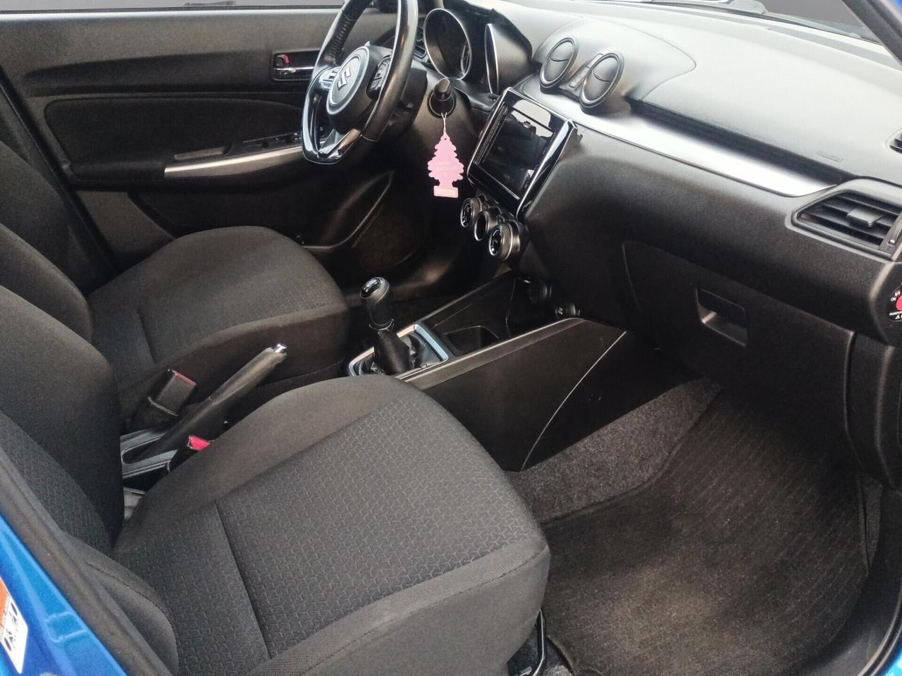 Suzuki Swift 1.2 Hybrid Top