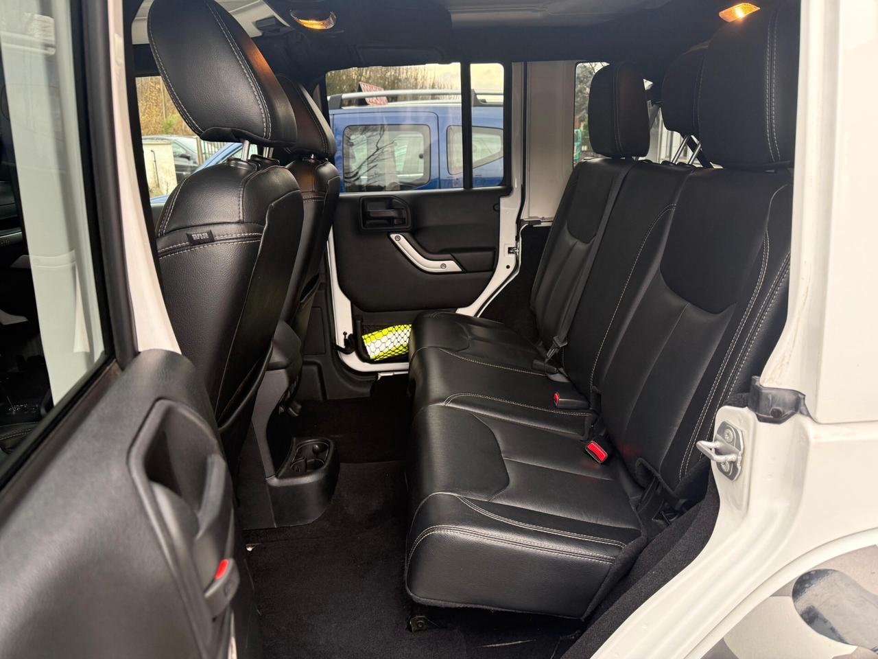 Jeep Wrangler Unlimited 2.8 CRD Sahara Auto JKU CON SOFT TOP