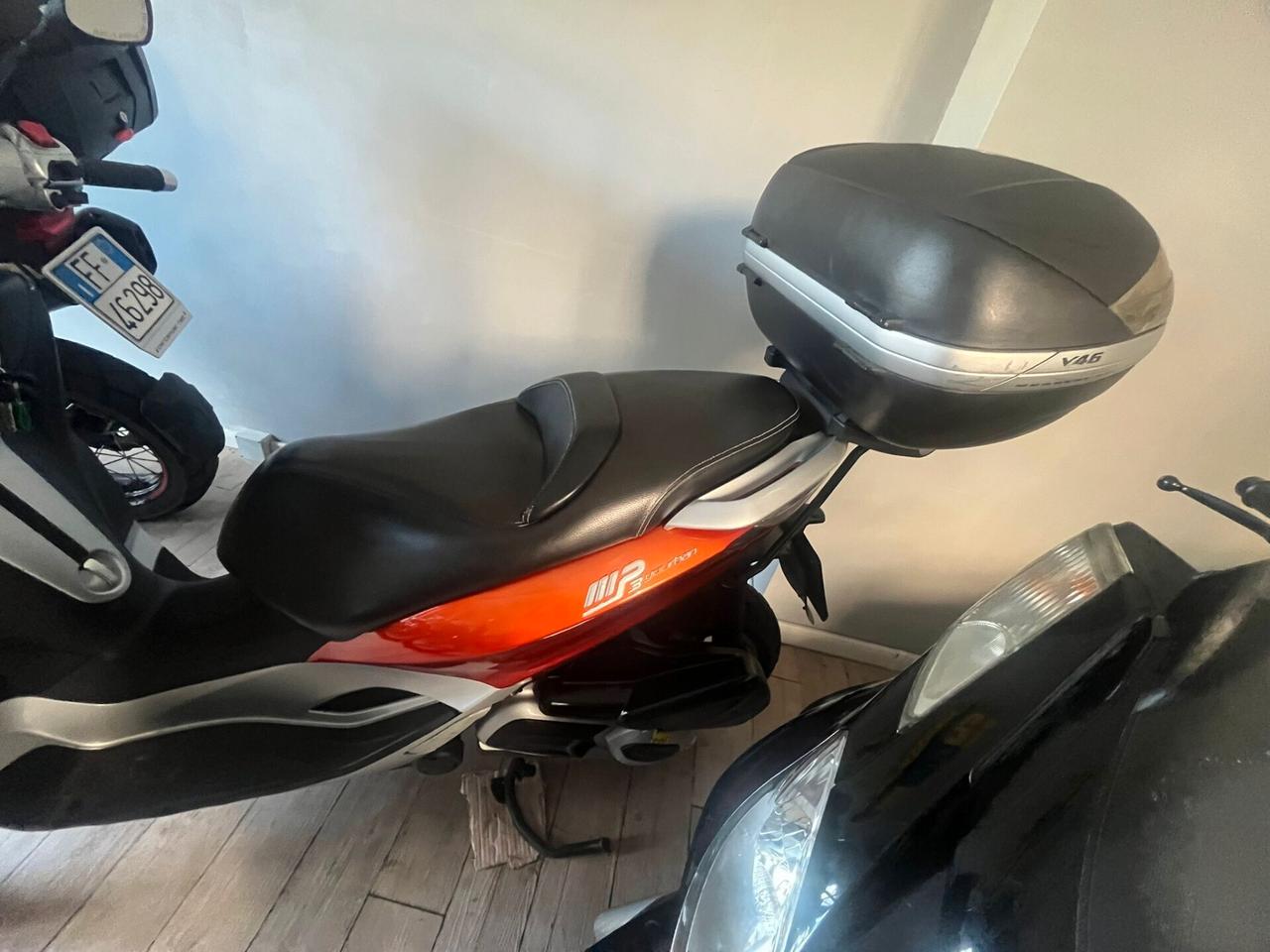 PIAGGIO MP3 300