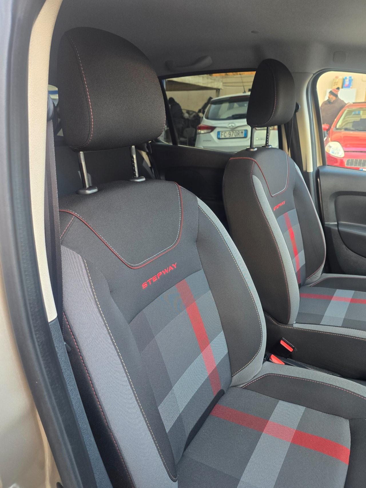 Dacia Sandero Stepway 0.9 TCe Turbo GPL 90 CV S&S Techroad