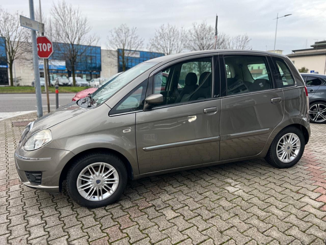 Lancia MUSA 1.4 16V Oro Plus