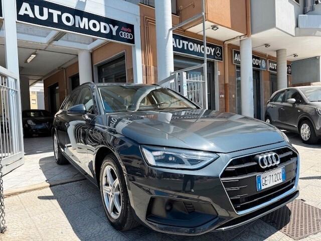 Audi A4 Avant 30 TDI/136 CV S tronic Business Advanced