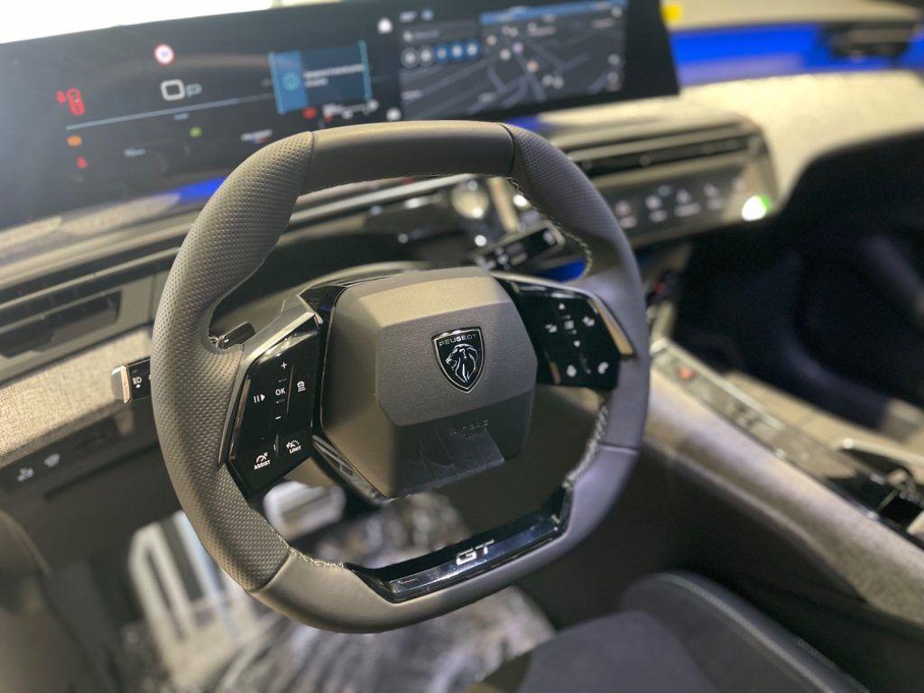 Peugeot 3008 GT Hybrid 145 TURBO A CATENA 8 ANNI DI GARANZIA