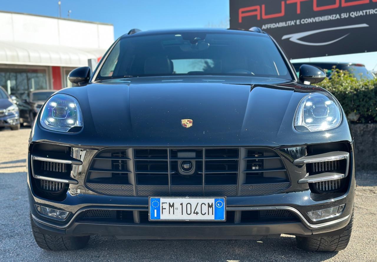 Porsche Macan 3.6 Turbo Performance 441 Porsche Approved
