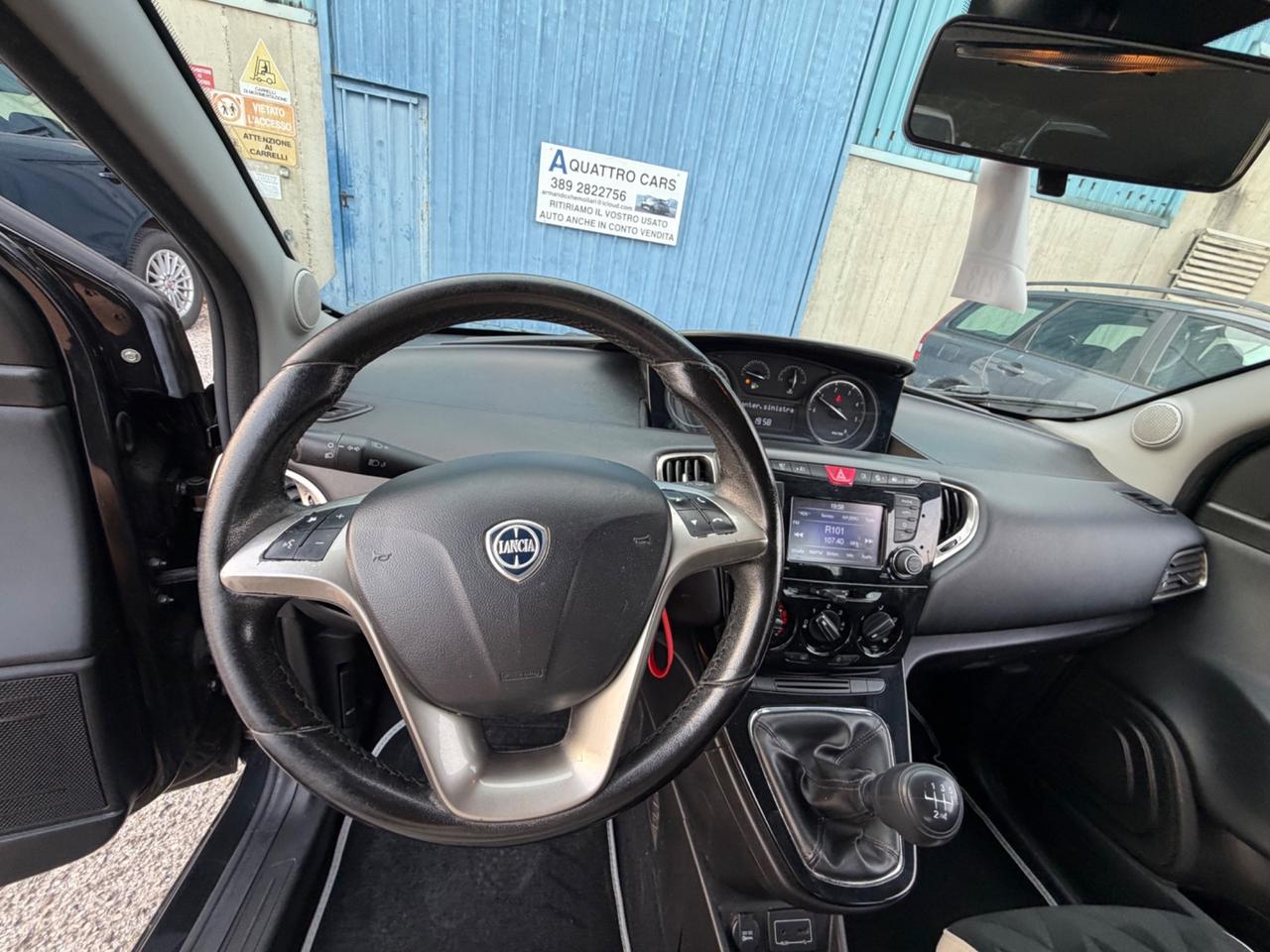 Lancia Ypsilon 1.2 69 CV 5 porte Mya