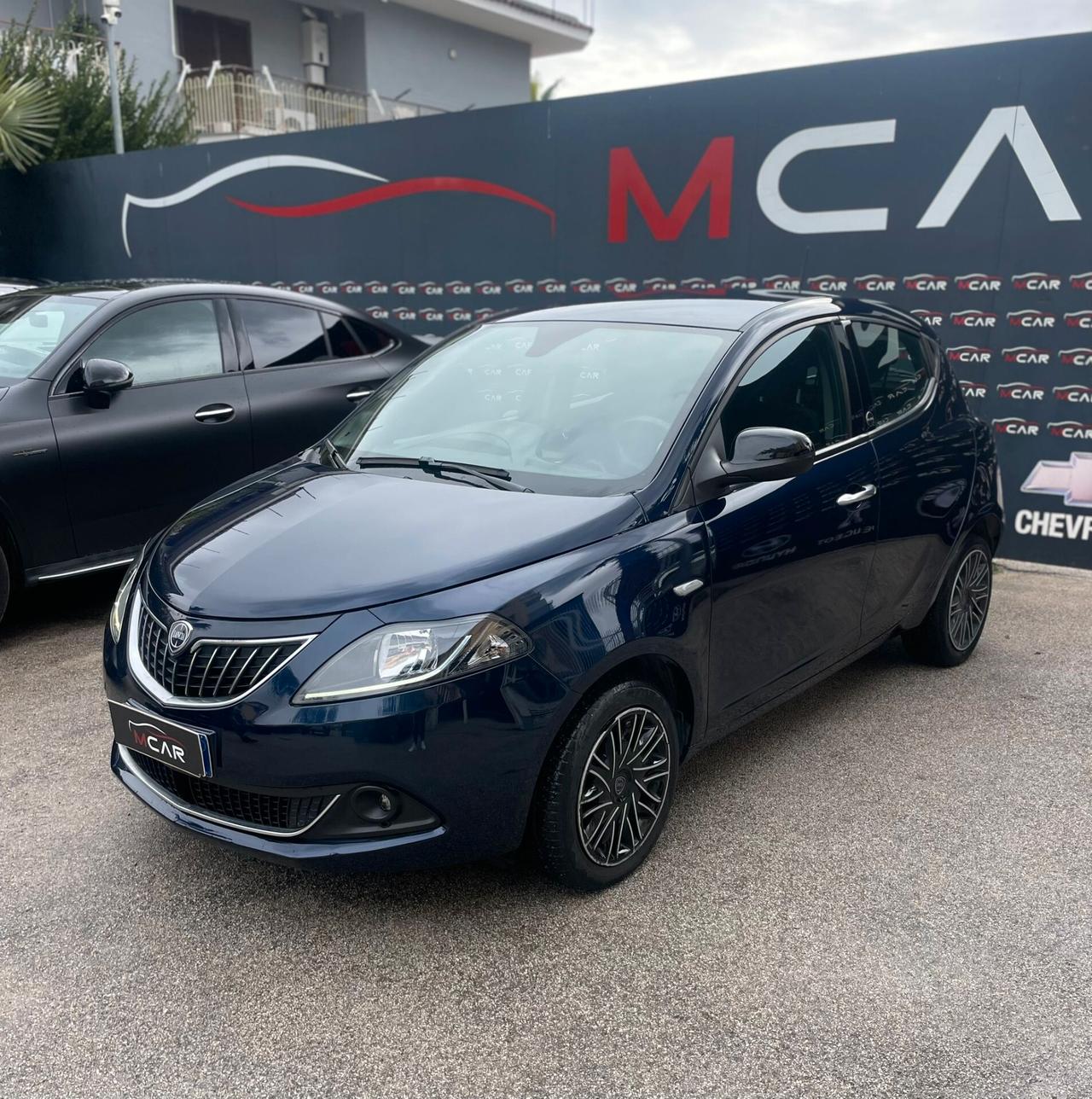 Lancia Ypsilon 1.0 FireFly 5 porte S&S Hybrid Ecochic Gold