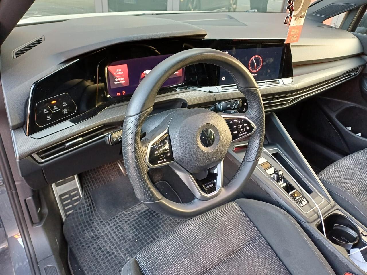 Volkswagen Golf 8 2.0 TDI 200 cv GTD DSG