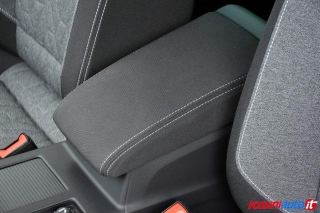 VOLKSWAGEN Passat Variant 2.0 TDI SCR 150 CV DSG BUSINESS + GANCIO TRAINO