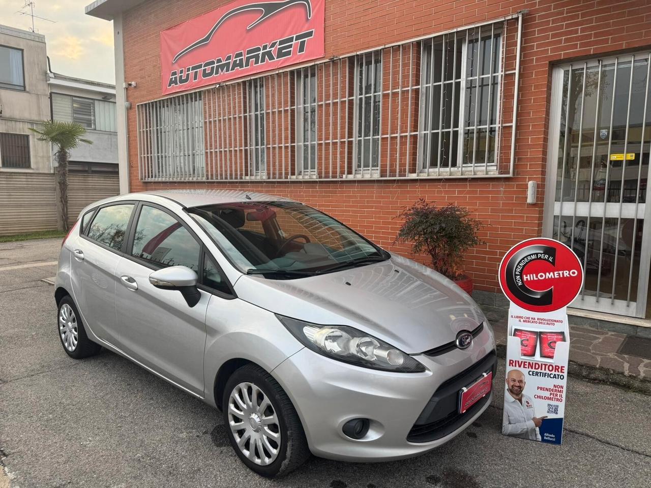Ford Fiesta 1.4 TDCi 70CV 5 porte