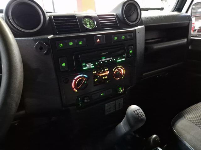 LAND ROVER Defender 110 2400 TD4 CV.122 AUTOVETTURA 7 POSTI