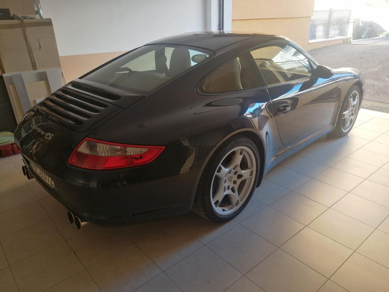 Porsche 911 Carrera 4S Coupé