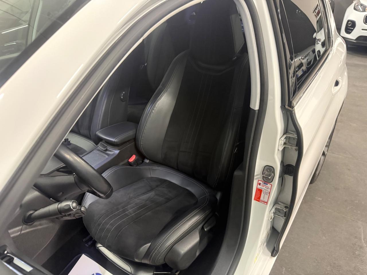 Peugeot 308 BlueHDi 120 S&S Allure