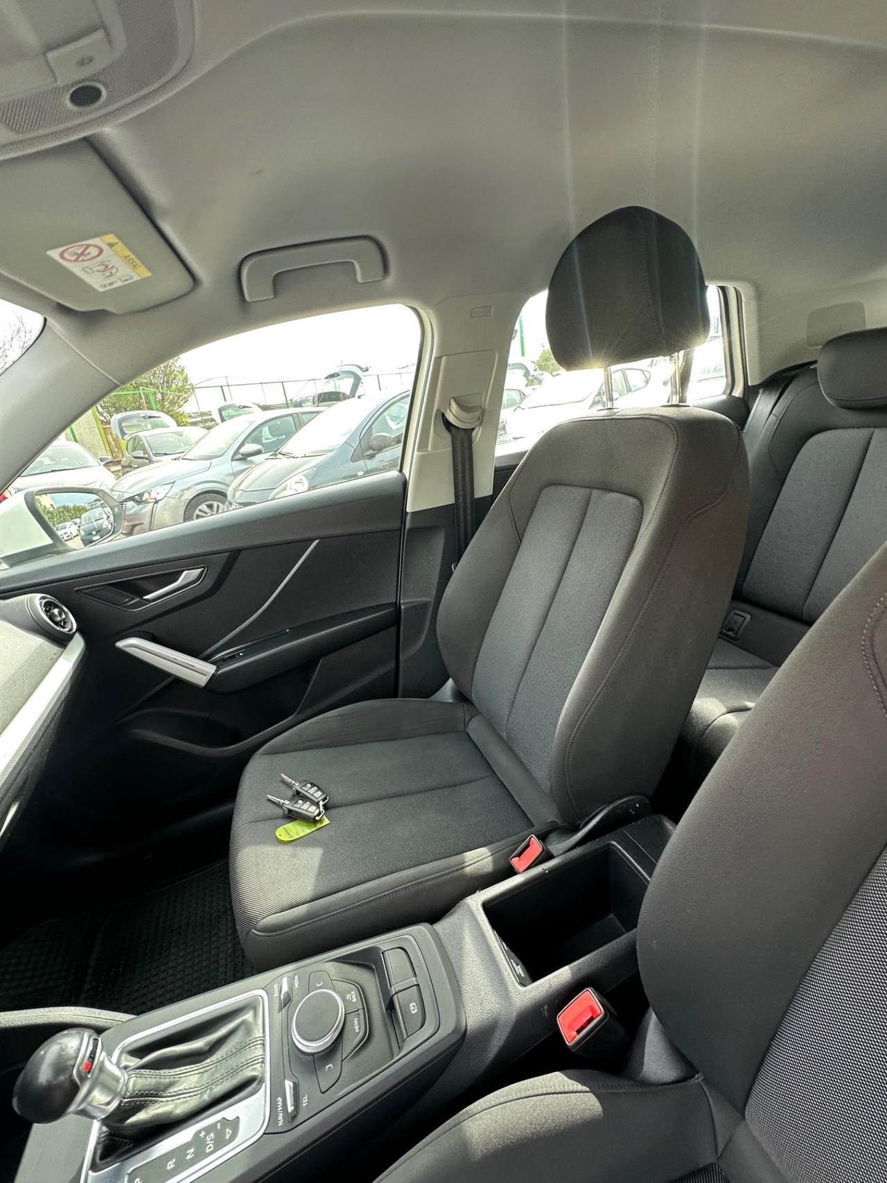 Audi Q2 30 TDI S tronic Identity Black