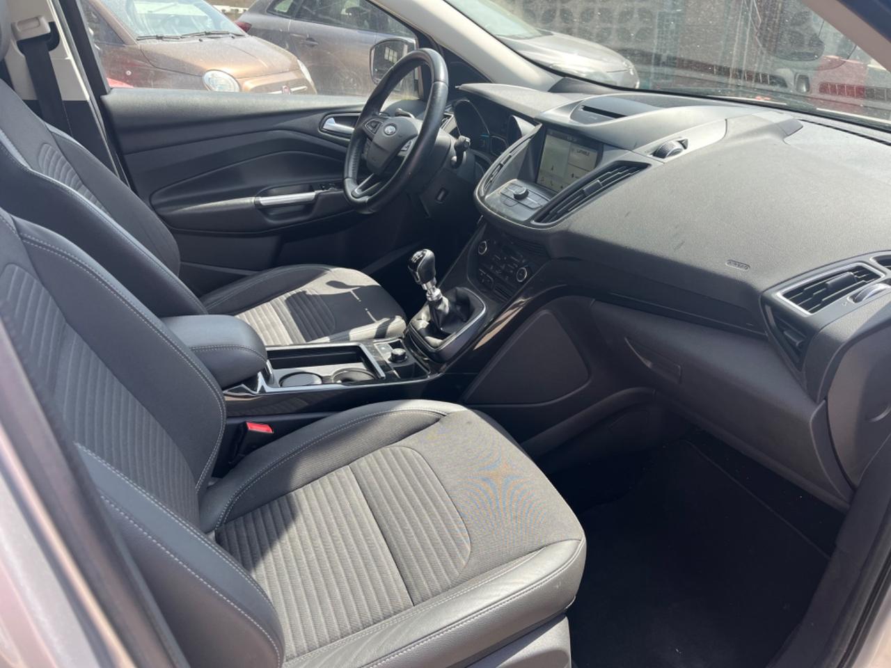 Ford Kuga 1.5 TDCI 120 CV S&S 2WD Titanium