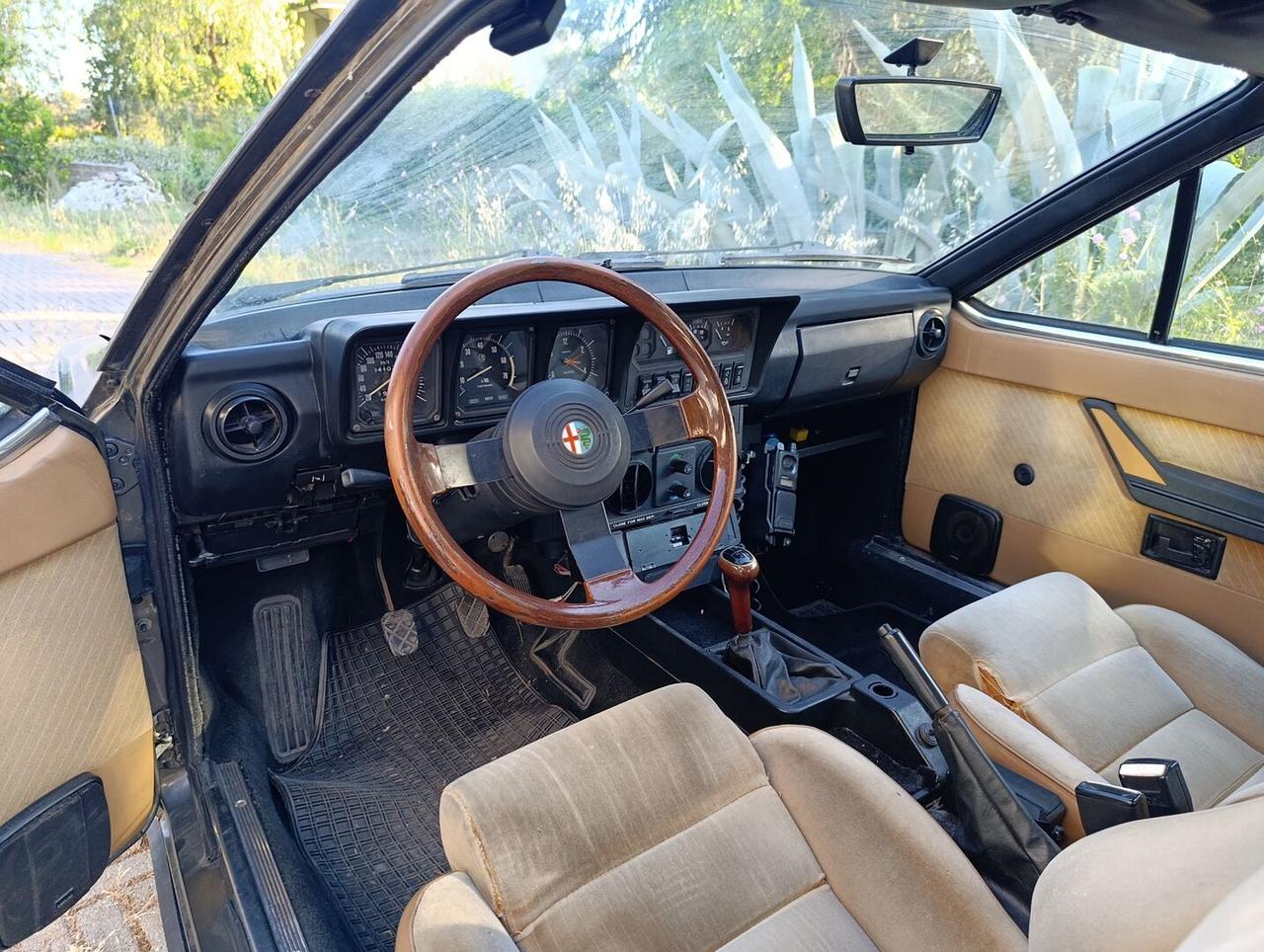 Alfa Romeo Alfetta GT GTV GTV 2.0